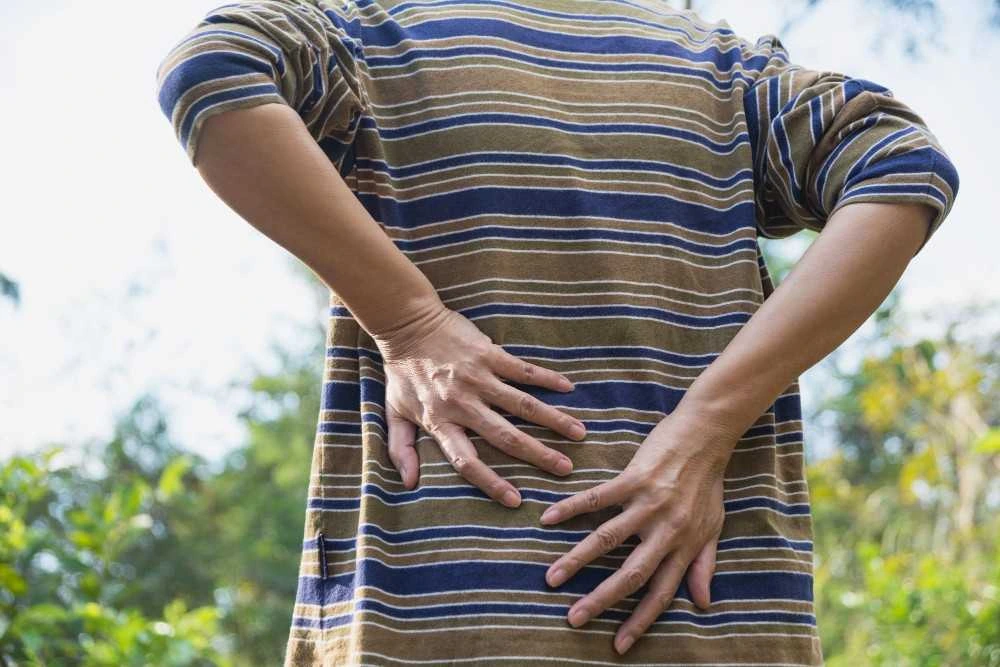 Colorectal cancer back pain from tumor pressing on sacral nerves